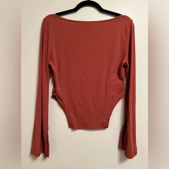 Shein top - Picture 2 of 3